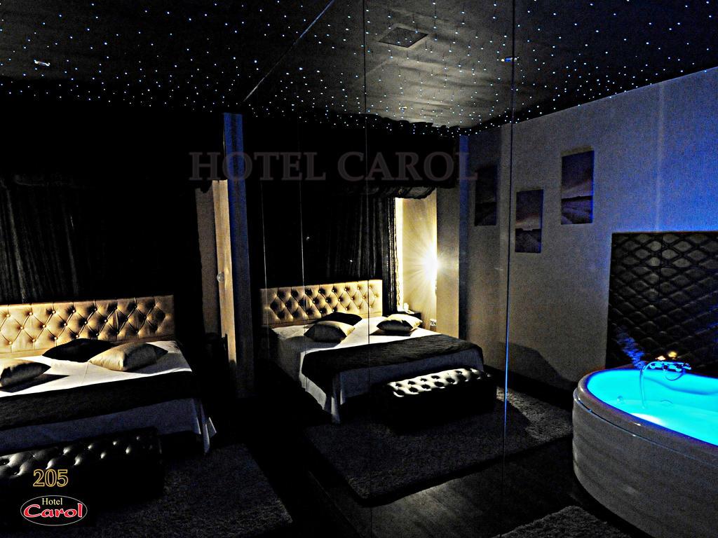 Carol Hotel El Pireo Exterior foto